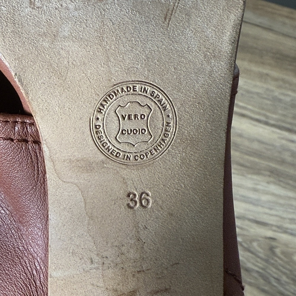 Anthropologie Emma Go Abigail Shooters Women's 36 Block Heel Clear Chestnut - Picture 7 of 7